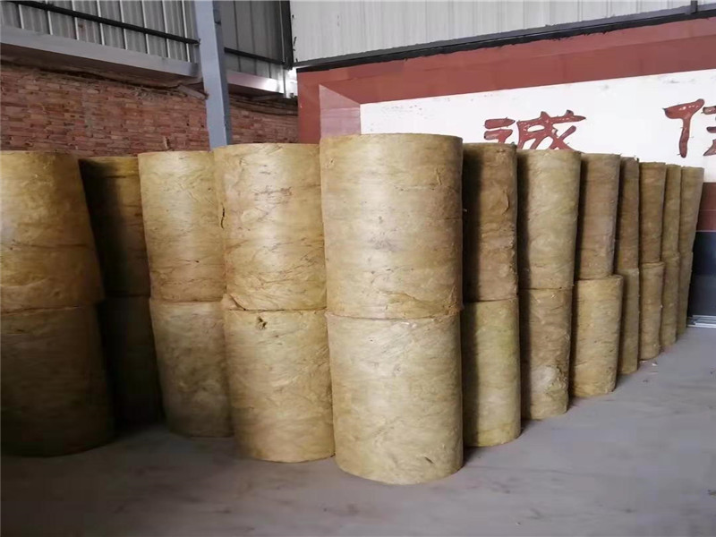 保溫岩棉管